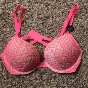 Victoria Secret bombshell bra